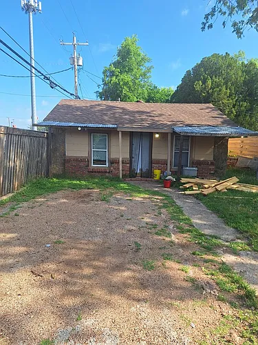 2910 S 15th St Photo 1