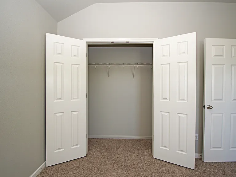 6800 Cromarty Ln — Photo 36