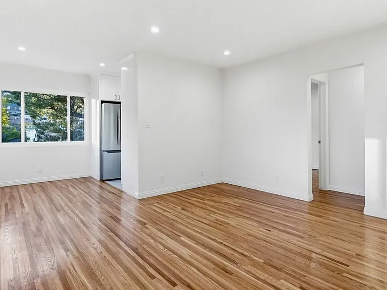 1828 Silver Lake Blvd — Photo 4