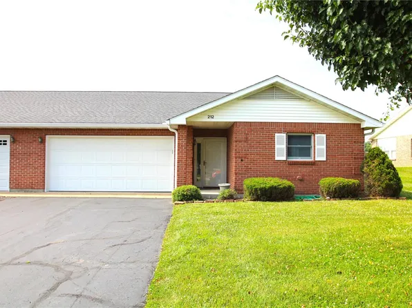 212 Bayberry Ln, Farmington, MO 63640