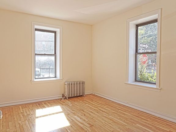 3rd image of 2357 31st Dr APT 1D