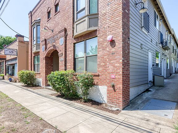 2nd image of 7625 SE Milwaukie Ave #3
