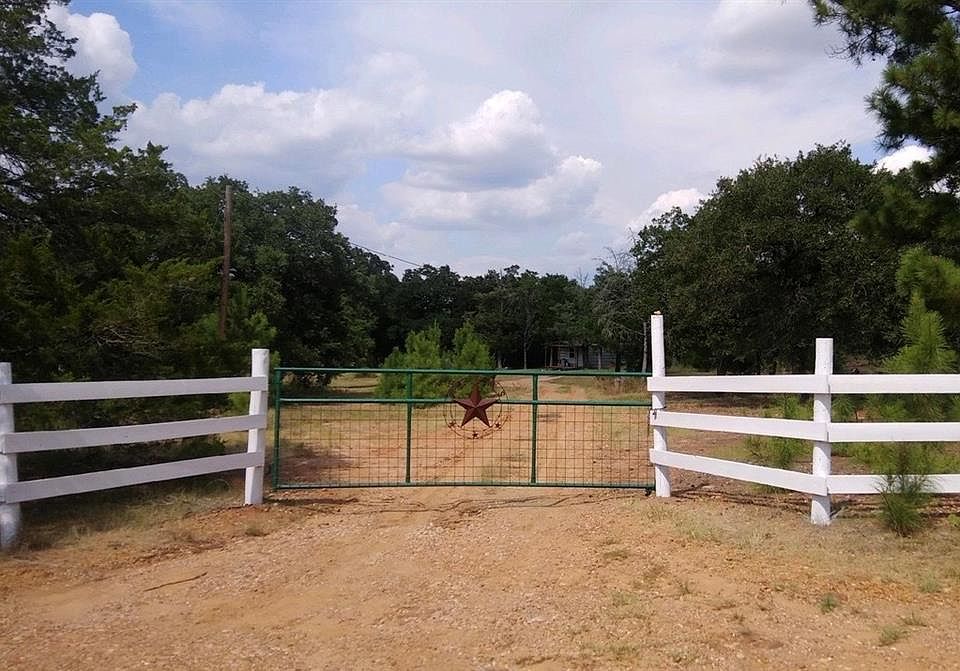 1st image of 337 Barton Oaks Dr