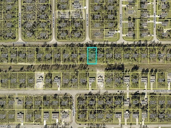 3rd image of 465 Woodman Dr