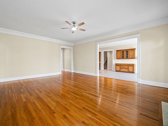 5th image of 2990 Oak Glen Ln