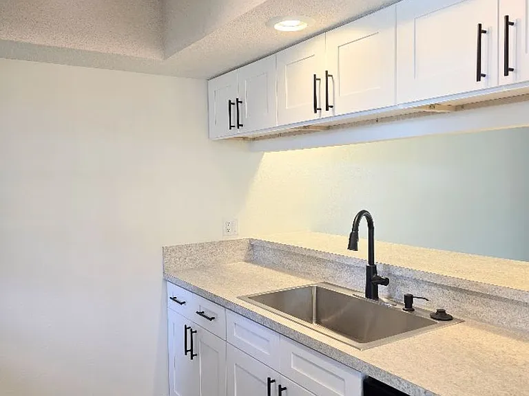 1237 N Egret Point — Photo 5