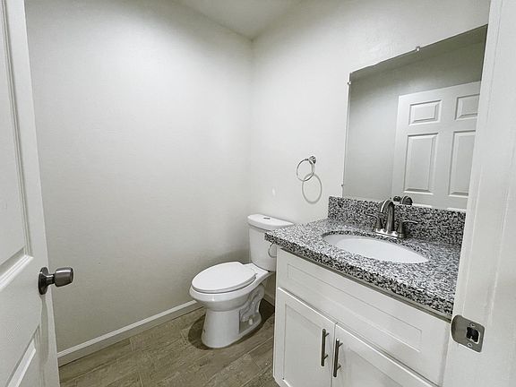 3rd image of 404 Covey Ave #B