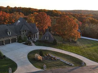 236 Riverdale Ct, Ozark, MO 65721