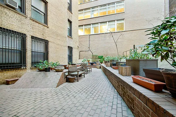 Sold by Compass | media 8