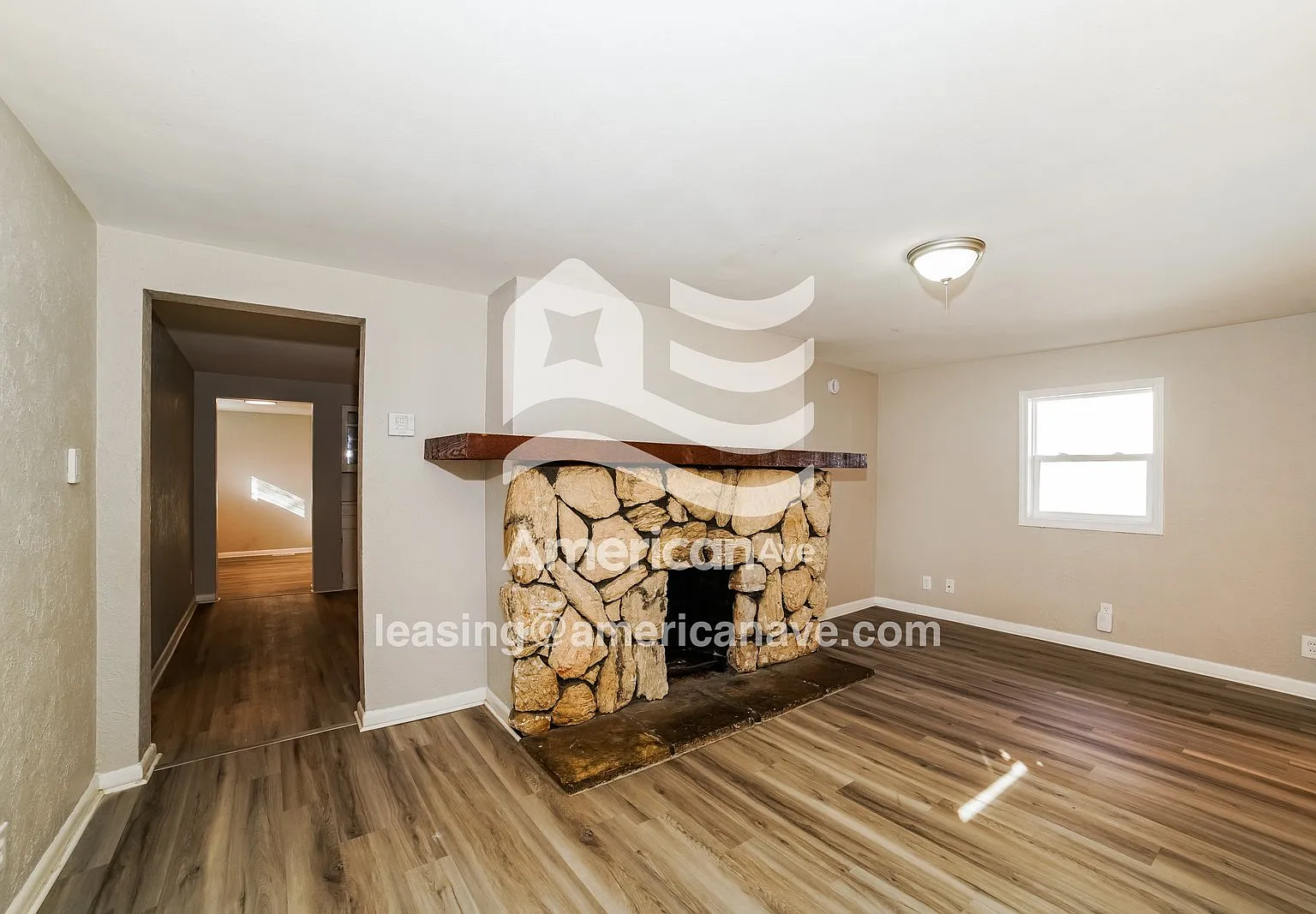 2 bed, 1.0 bath, 1128 sqft, $1,180 — Photo 4