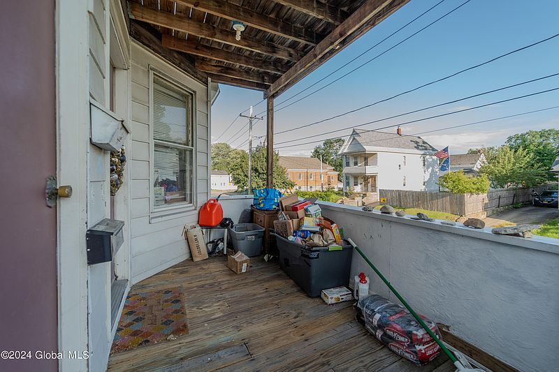 4th image of 1059-1061 Pearl Street