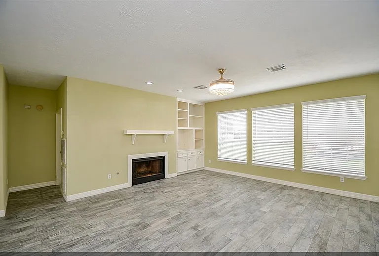318 N Cypress Estates Cir — Photo 9