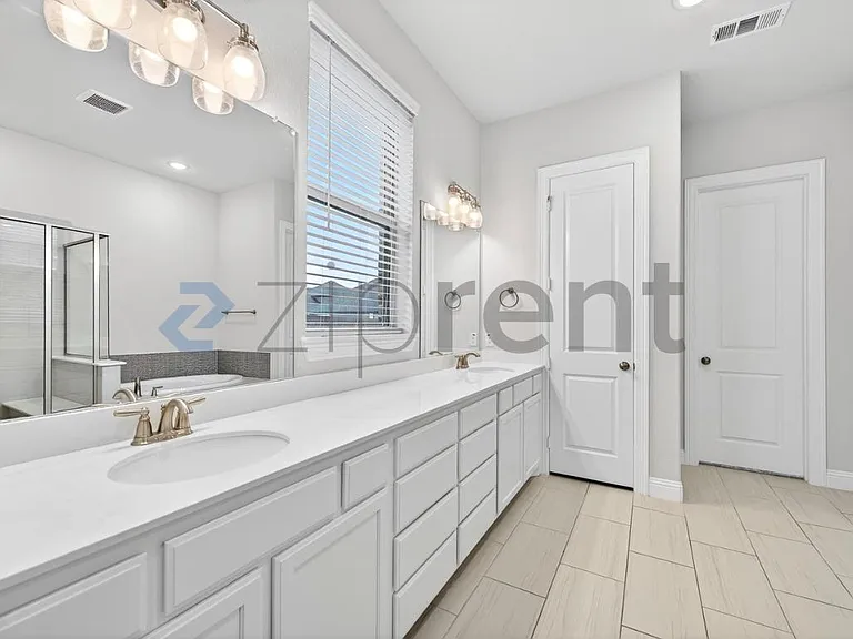 8451 Bronzegate Trl — Photo 23