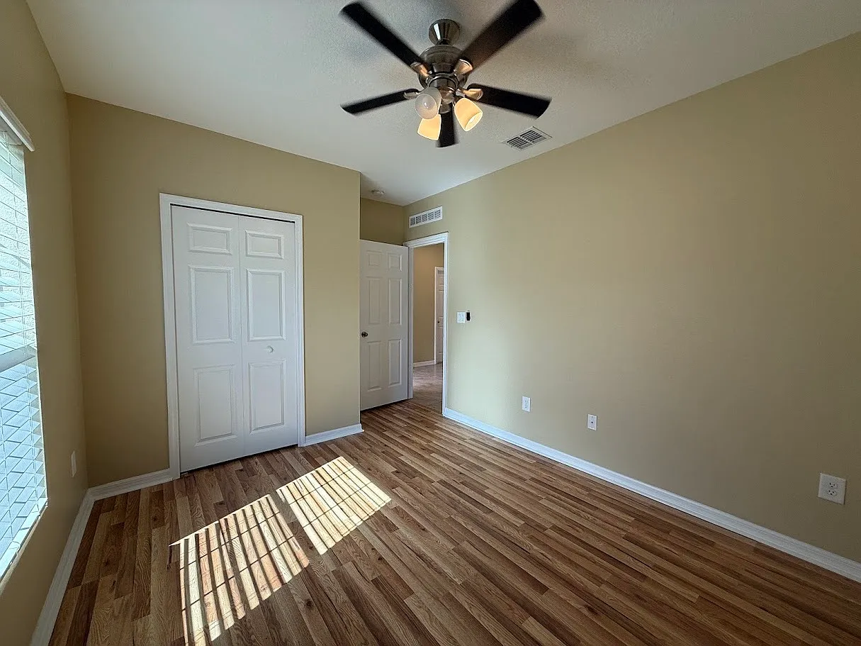 5234 Oakland Lake Circle - 1 — Photo 2
