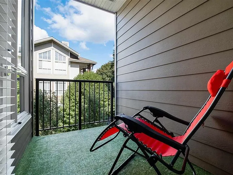 2473 Atkins Ave #308 — Photo 9