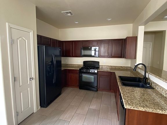 2nd image of 1044 Crescent Falls St