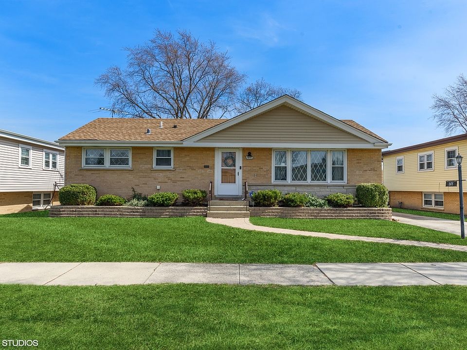 1st image of 2675 S Craig Dr