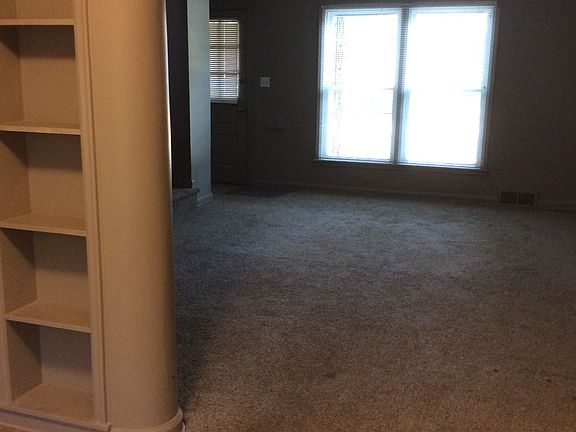 2nd image of 4833 South St