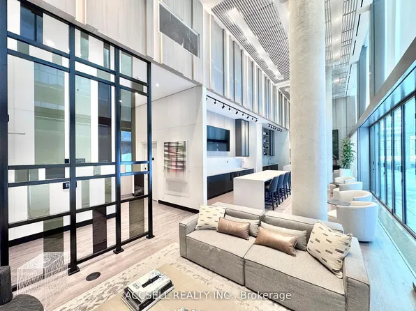 185 Millway Ave #W1505, Vaughan, ON L4K 3W4