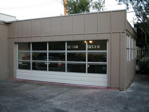 4th image of 1914 Mechanic St