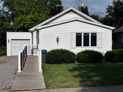 1413 13th St, Charleston, IL, 61920