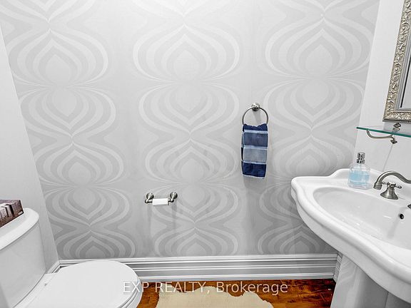 5th image of 241 Poplar Plains Rd