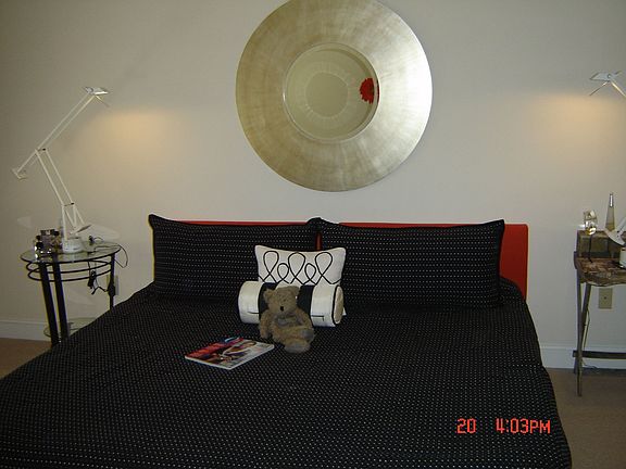 4th image of 1209 E Washington St Unit 405