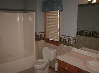 7111 S 161st St, Omaha, NE 68136