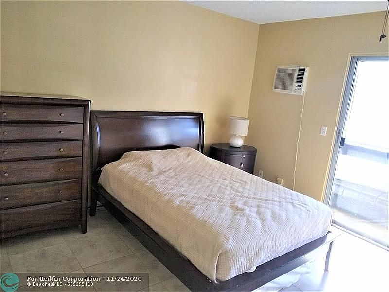 2nd image of 26 Prescott #B