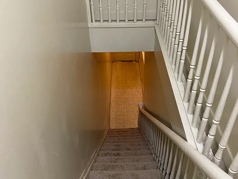 729 W Marshall St #A — Photo 12