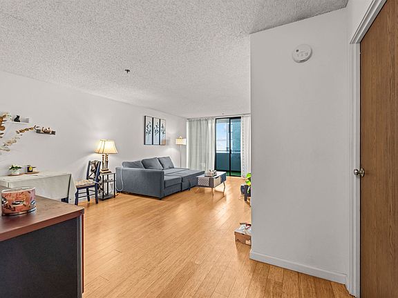 2nd image of 555 Pierce St APT 522