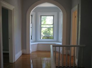 165 Aspinwall Ave #2, Brookline, MA 02446
