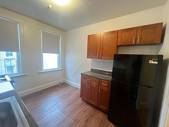 4th image of 1334 Commonwealth Ave #5D