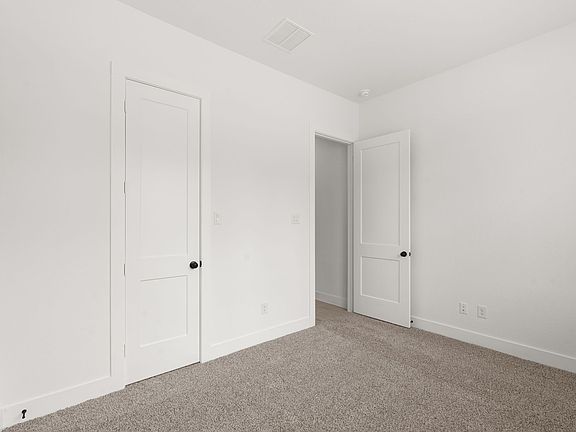 5th image of 412 Emory Peak Ln