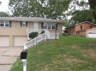 7112 N Olive St, Gladstone, MO 64118