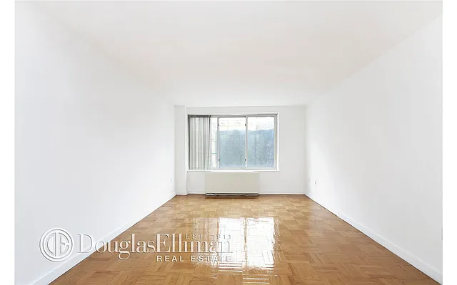 Rented by Douglas Elliman | media 26