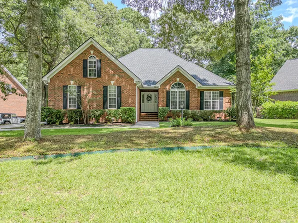 8614 W Fairway Woods Dr, North Charleston, SC 29420