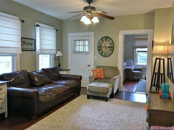 5th image of 552 E Grove St