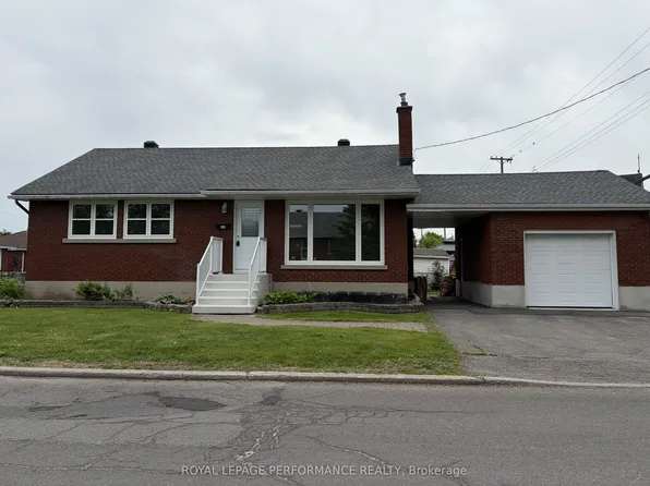 624 Clarke Ave, Ottawa, ON K1K 0Y7