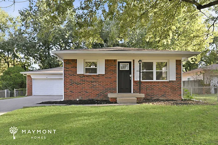 10311 Baribeau Ln