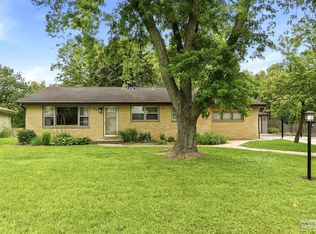 308 N Brookshore Dr, Shorewood, IL 60404