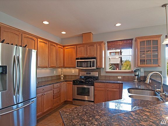 5th image of 2857 SW Berwick Dr