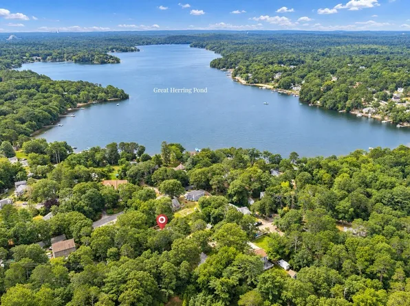 42 Haskell Rd, Plymouth, MA 02360