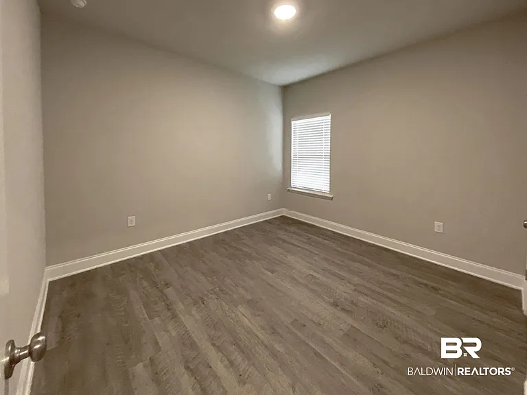 31436 Memphis Loop — Photo 13