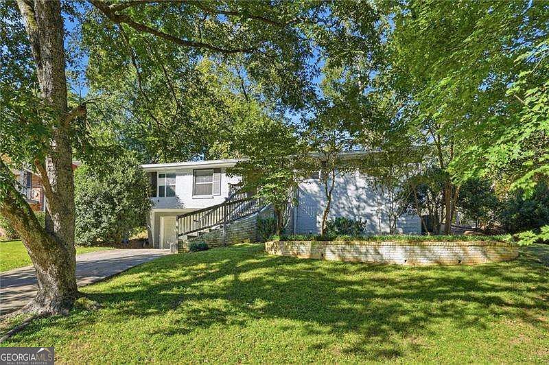 1st image of 2721 Sherlock Dr