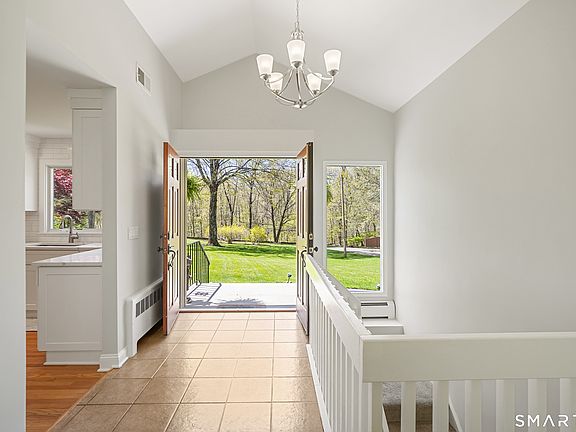 3rd image of 2525 Long Ridge Road