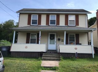 1034 Schwabe St, Freeland, PA 18224