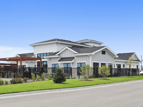 Seasons at Elgin | 2611 Hopps Rd, Elgin, IL