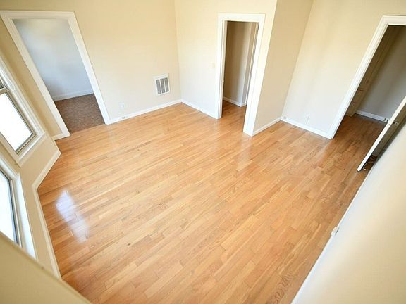 3rd image of 291 Lester Ave #307