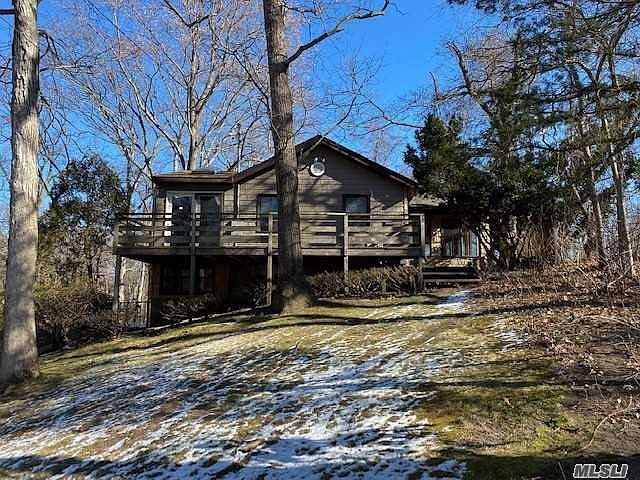 1st image of 9 Eastview Dr
